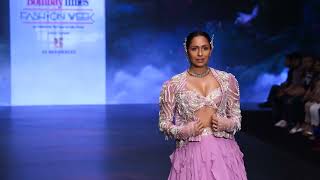Shriya Saran Dance Video At Bombay Times Fashion Week 2024
