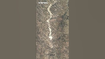 💔This is what the mining scar looks like over time, leaving its mark on the landscape. #art