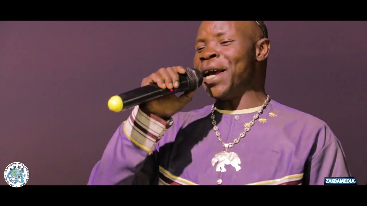 Prestation de artistes locaux (Béguédo)