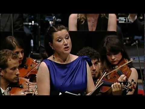 Ekaterina Gubanova:"Rhapsodie"(Rapsodia per contralto,coro maschile e orchestra op.53 ) di J Brahms