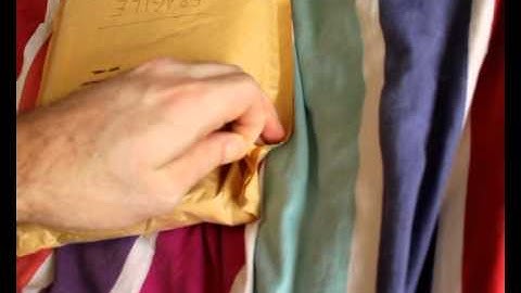 Unpacking Bug For The Sega Saturn U.S Import - Classic Retro Game Room