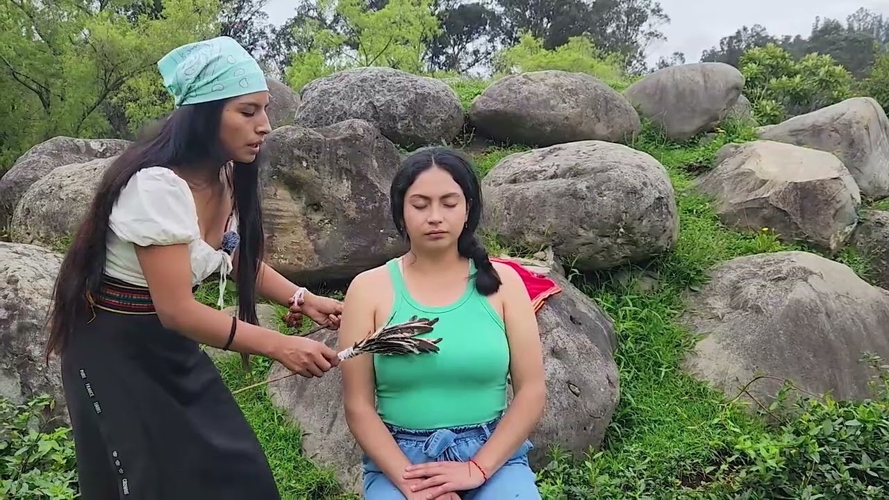 RITUAL ANCESTRAL de LIMPIA con HIERBAS y HUMO SAGRADO / PAULINA ASMR