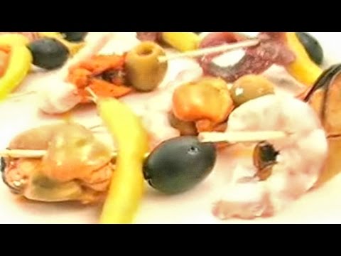 Закуска с анчоусами и креветками.