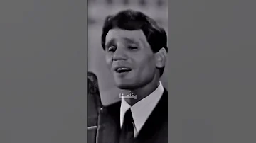 عبد الحليم خلينا كده على طول مشيين 