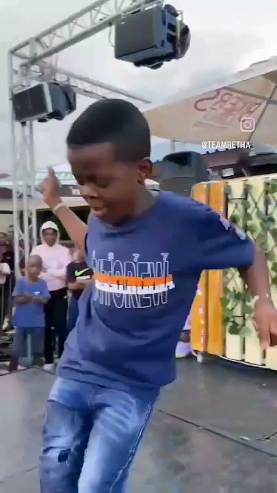 retha rsa - happy Sunday 💙 #amapiano