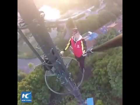 26-year-old rooftopping daredevil falls from skyscraper in Changsha, China