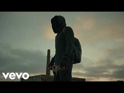 Alan Walker x AVA - Alone (Official Music Video)