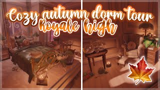 COSY CUTE AUTUMN DORM TOUR IN ROYALE HIGH!🍁 | Royale High DORM IDEAS!