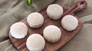 Durian Snow Skin Mooncake 榴莲冰皮月饼