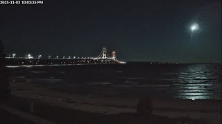 Bright Green “Fireball” Meteor Over Mackinac Bridge | November 3rd, 2025 Net Worth