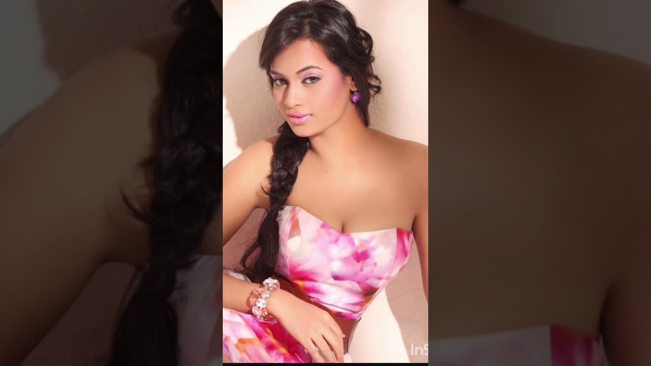 Actress Suja varunee hot photo shoot