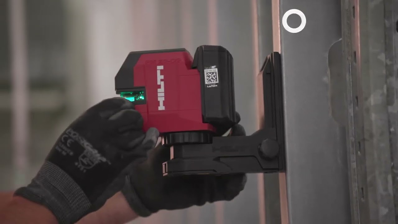Laser d'aplomb à faisceau vert PM 20-CG de Hilti pour l'alignement sur le chantier