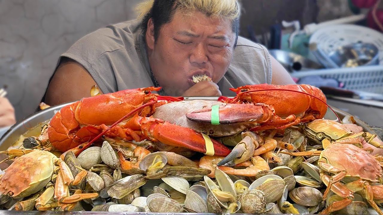 Рано утром я проехал 200 километров, чтобы поесть морепродуктов, и еще 10 пачек лапши быстрого приг