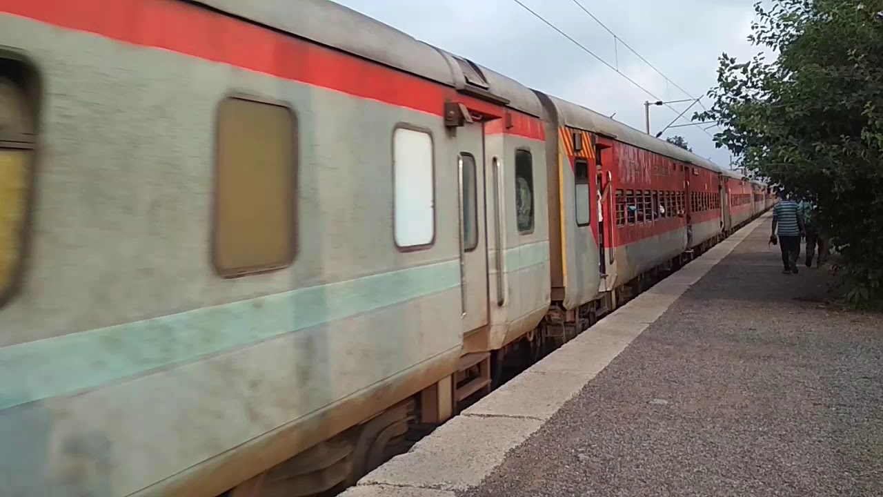 Train no 12815 WAP-4 Nandan Kanan express crossing dankaur at 110 kmph ...