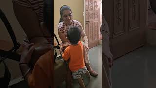 Working Mom Guilt 😢 | ऑफिसला जाताना मनात येणारे thoughts ❤️ #workingmom #shorts