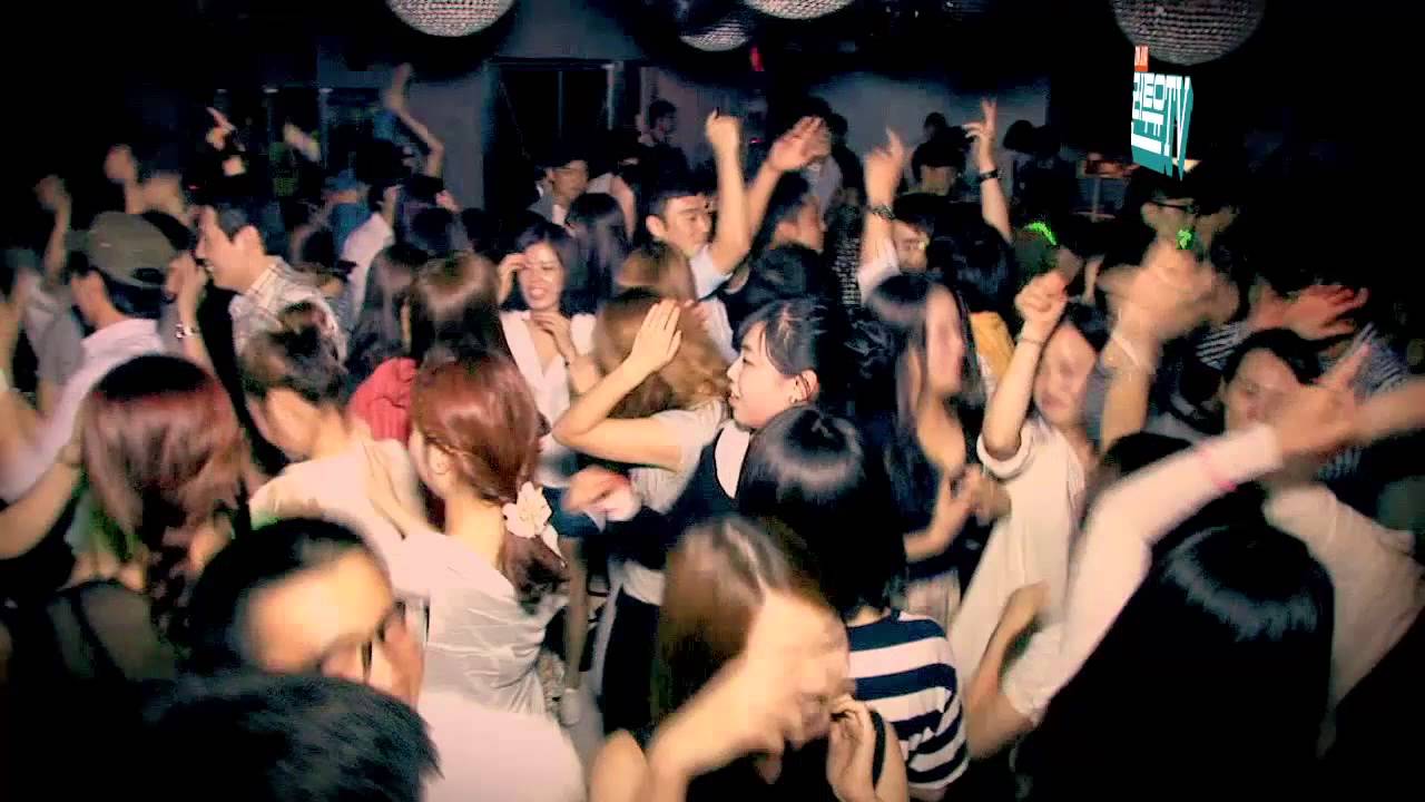 8090 런투유 실시간 영상-2min.mp4 - YouTube