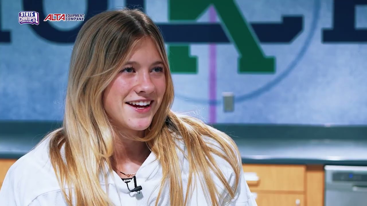 Голевой дуэт – женская хоккейная команда Крэнбрука