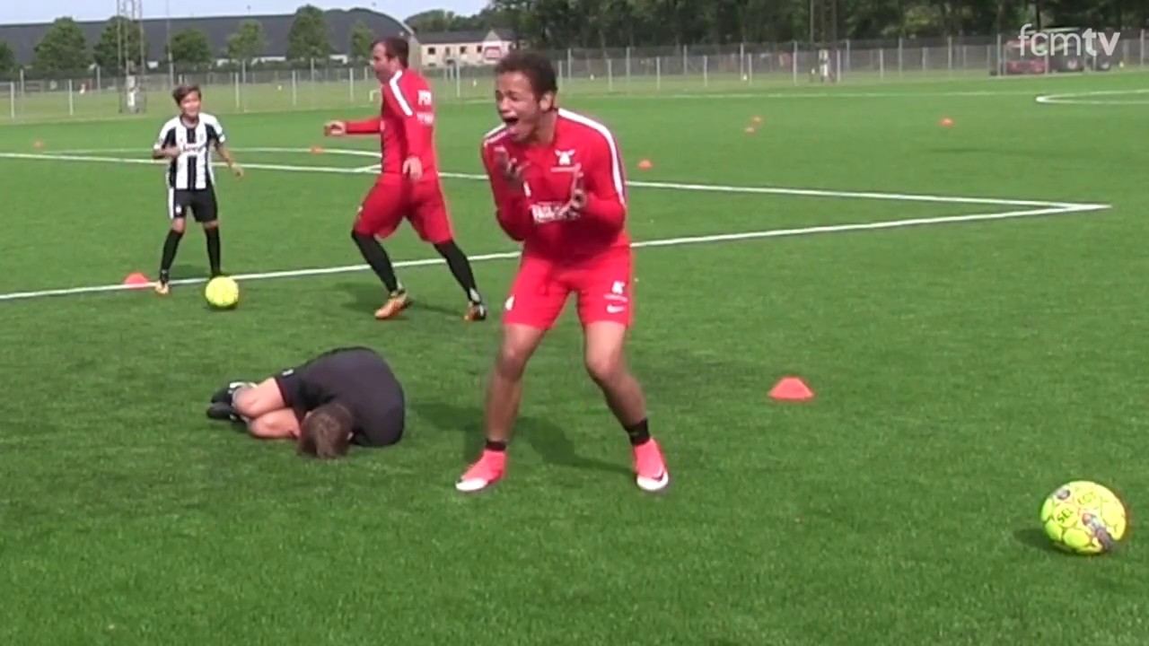 Andreas Poulsen laver den VILDESTE tunnel på Lasse Heinze fcm 36