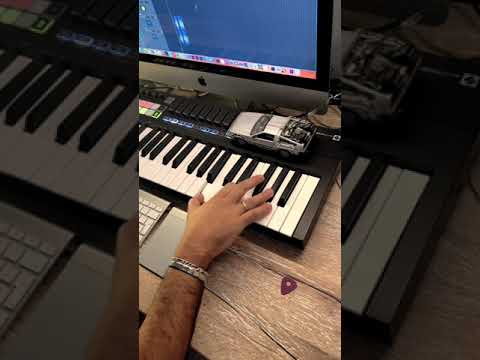 Hold The Line Toto Pianointro Steinberger Toto Stevelukather Onemanband Holdtheline 