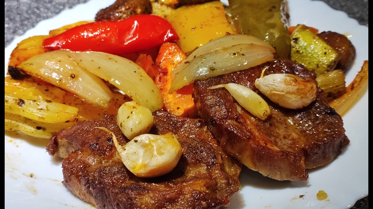 Sült tarja zöldségágyon sütőben sütve