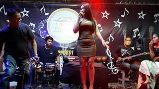 Widodari Goyangane Bikin Gak Nahan Anggun Cantika Cover Persada Mu