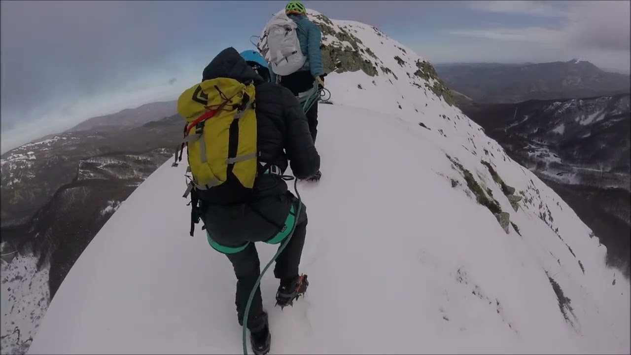 CRESTA DEL MONTE TORRICELLA 1728 m. APPENNINO PARMENSE