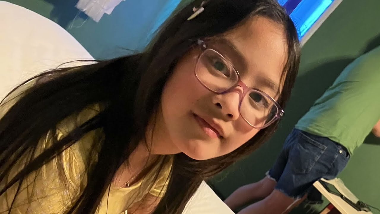 Shiro Shaberu - Aiko LOVES Brother!