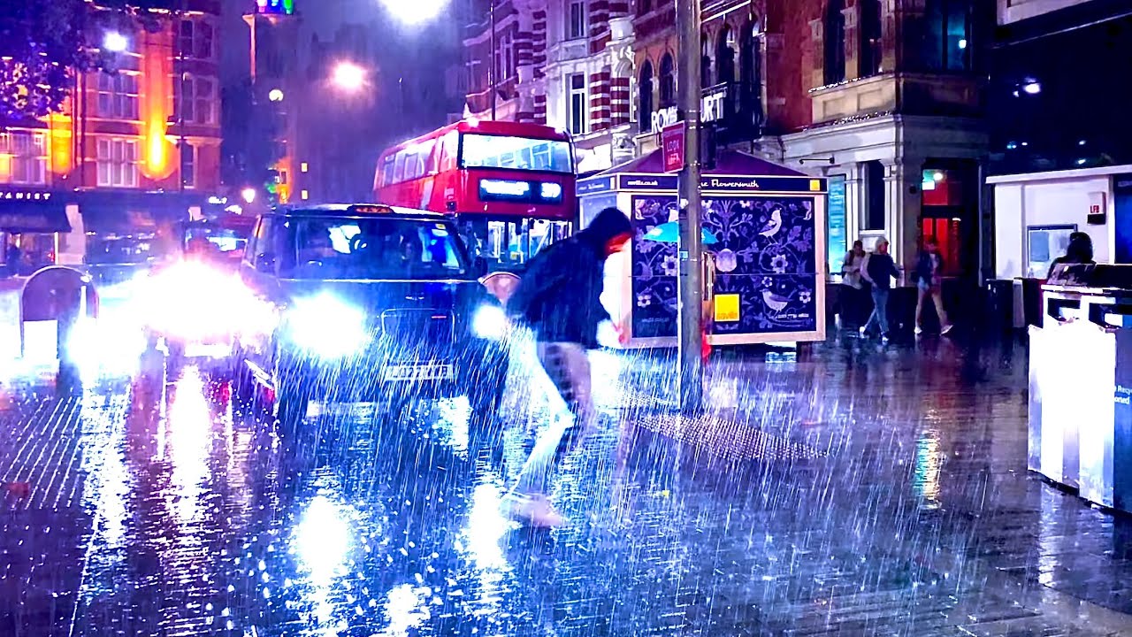 Heavy Rain Night Walk through Chelsea - London's Poshest Neighbourhood - Relaxing - 4K HDR