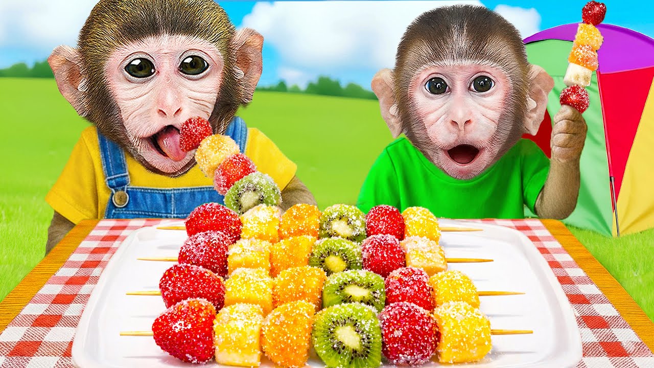 Singe BonBon conduit en emmenant le bébé singe faire du camping et la fin est adorable 🐒⛺