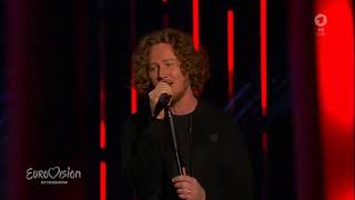 Download Lagu Michael Schulte feat. Zoe Wees - You Let Me Walk Alone (Eurovision - Aftershow) MP3