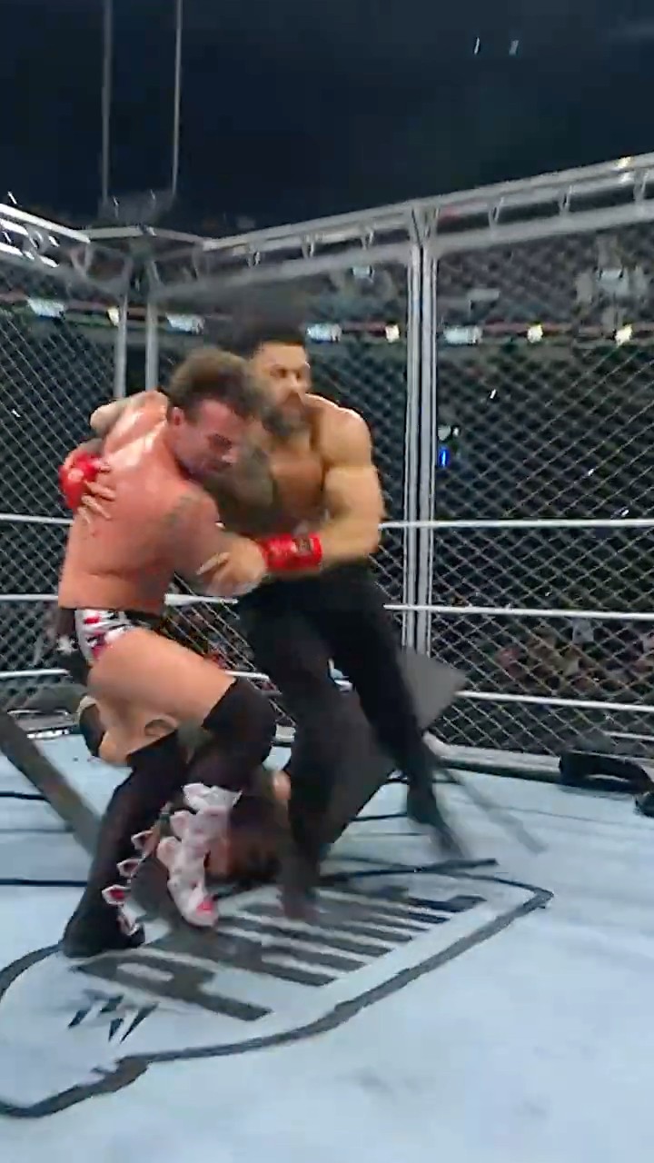 THAT’S teamwork! ? #SurvivorSeries #WarGames