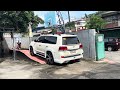 toyota landcruiser 200 on 24inch and WALD japan bodykit