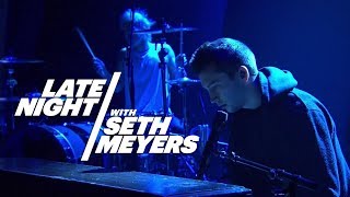 twenty one pilots - Car Radio (Live at 'Late Night with Seth Meyers' 2014) HD