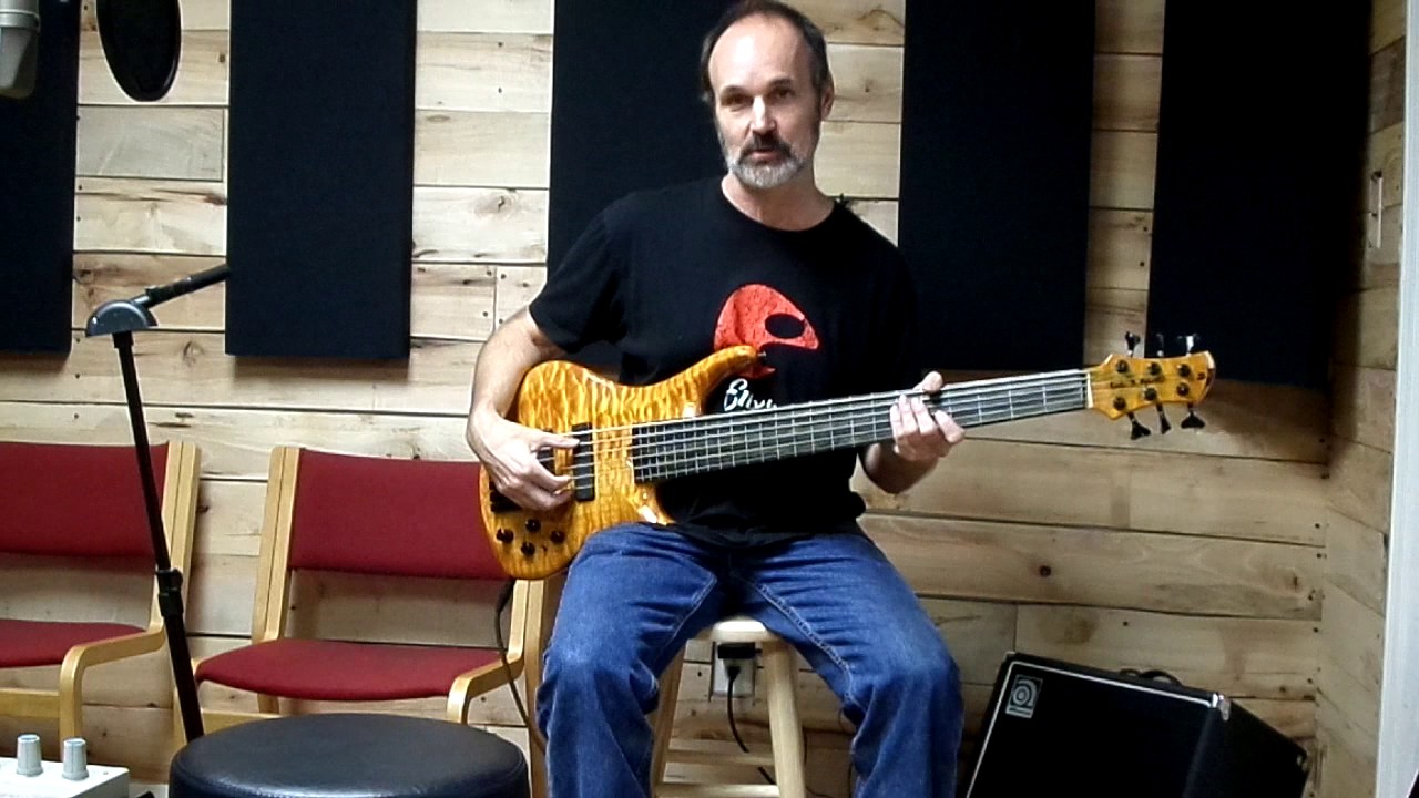 Salem Music & Salem Academy of Music Bass instructor Ken Simonds Roscoe