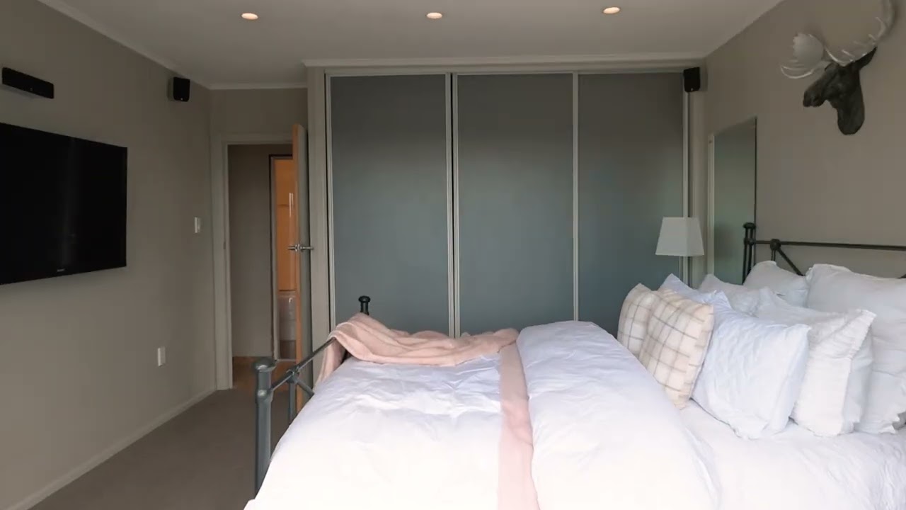 SOLD - 8 Gunson Road, Mt Wellington - Justa Bain and Jonathan Viljoen