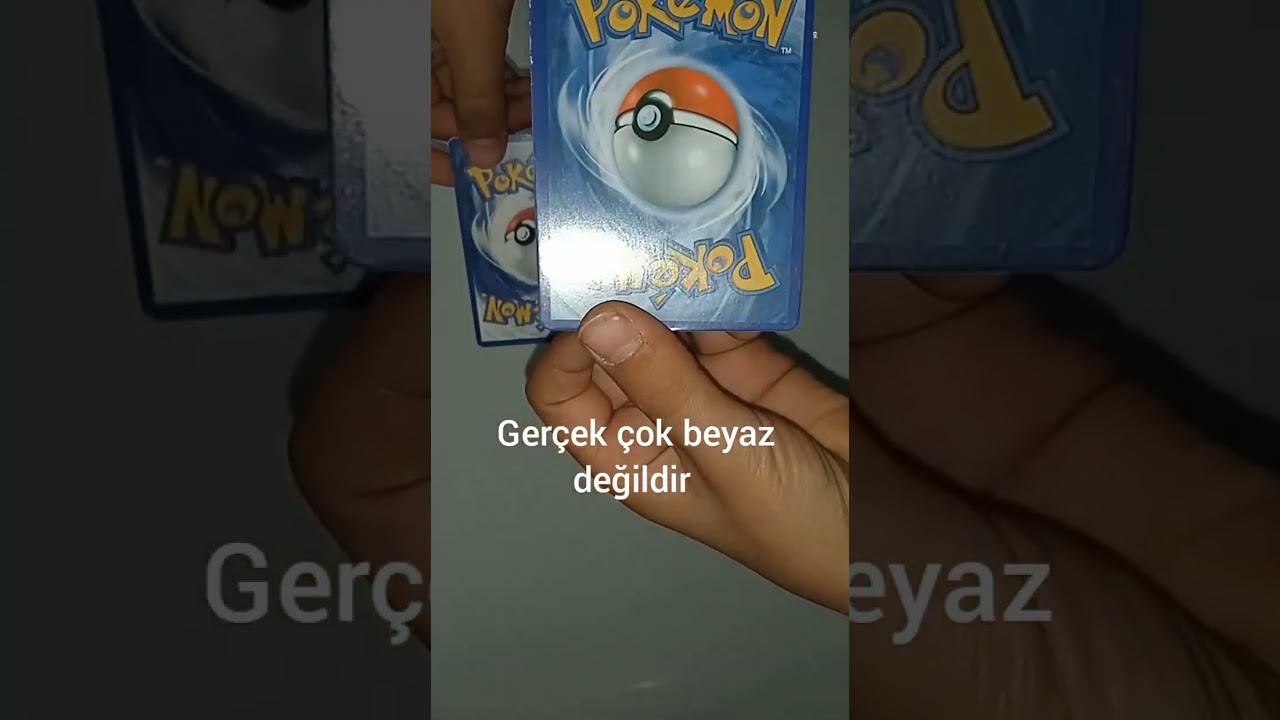 gerçek Pokemon kartı ve sahte Pokemon kartı