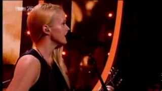 Tina Dico: Talkin' Bout A  Revolution (2013-10-05 TV2s 25 års jubilæum)