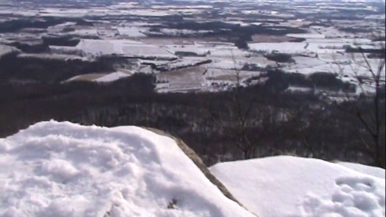 Hiking With Axel - Flat Rock Trail