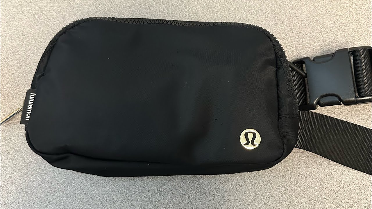 lululemon 19l bag Lululemon On my level 19L Review + Packing video