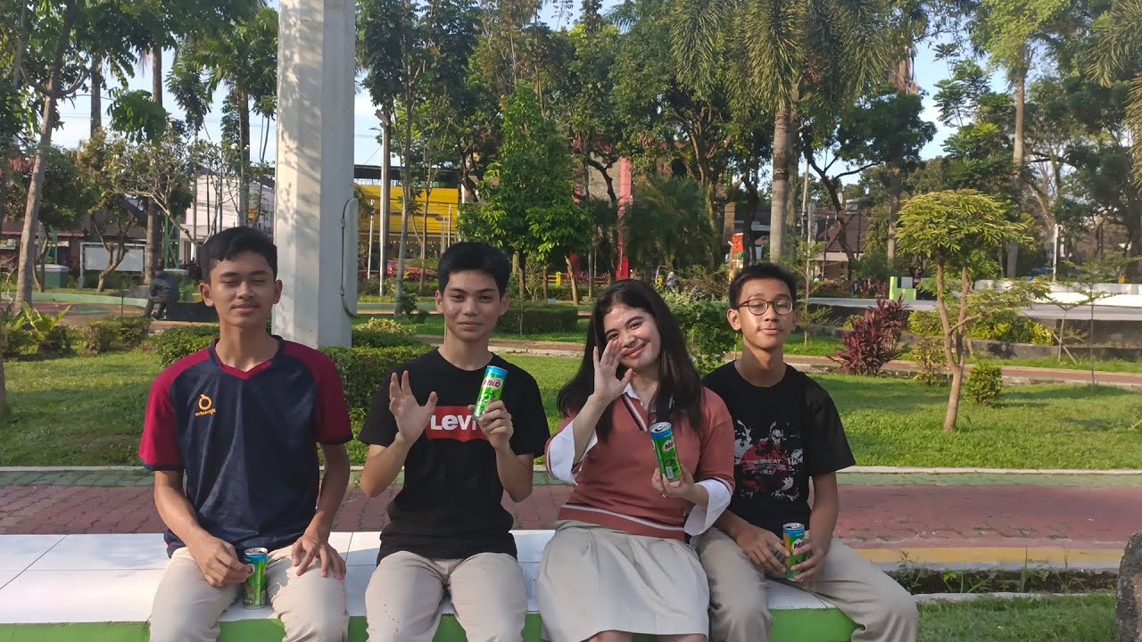 ADVERTISEMENT TASK, XMIA-2 GROUP 1. ( BAHASA INGGRIS PERMINATAN) -MILO ...