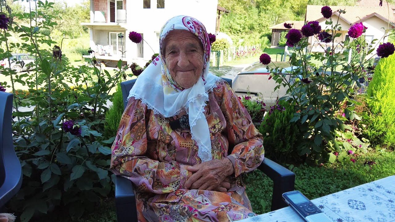 Kad se udala poklon joj bio dvije šake klasovnog brašna i šaka soli!