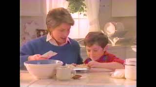1987 Duncan Hines muffins commercial
