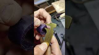 How to carve a ring in wax