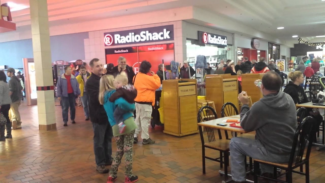 Janesville Mall Geocaching Flashmob 12/13/14 YouTube