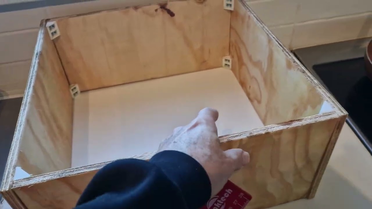 Wickes Ohio Reed Green Shaker Drawer Unit - Hack