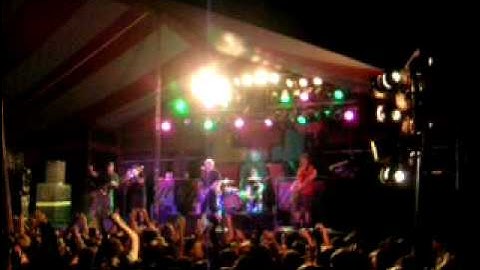 Less Than Jake - freecreditreport.com cover - 3.10.09