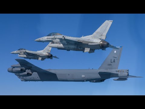 공군 F-15K, <strong>KF</strong>-<strong>16</strong> 전투기와 서해 상공 연합공중훈련 영상