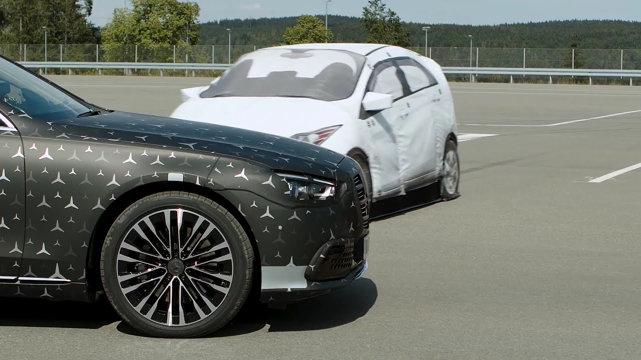 2021 Mercedes Benz S-class and more side impact protection