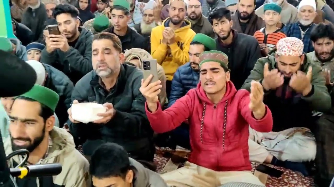 Moulana Doctor Ghulam Rasool Hami Sahab at Hamchipora Khag beerwah 