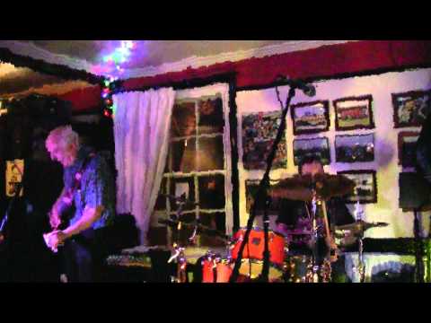 Alex Knowles Kenny Petrie Justin Mitchell and Bob cover Stereophonics Dakota